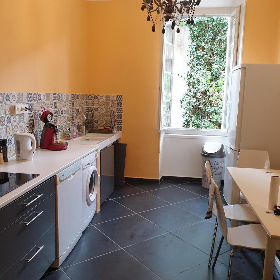 Appartement Intra Muros 8 Personnes Climatise Wifi Stationnement Facile Avignon Exteriér fotografie